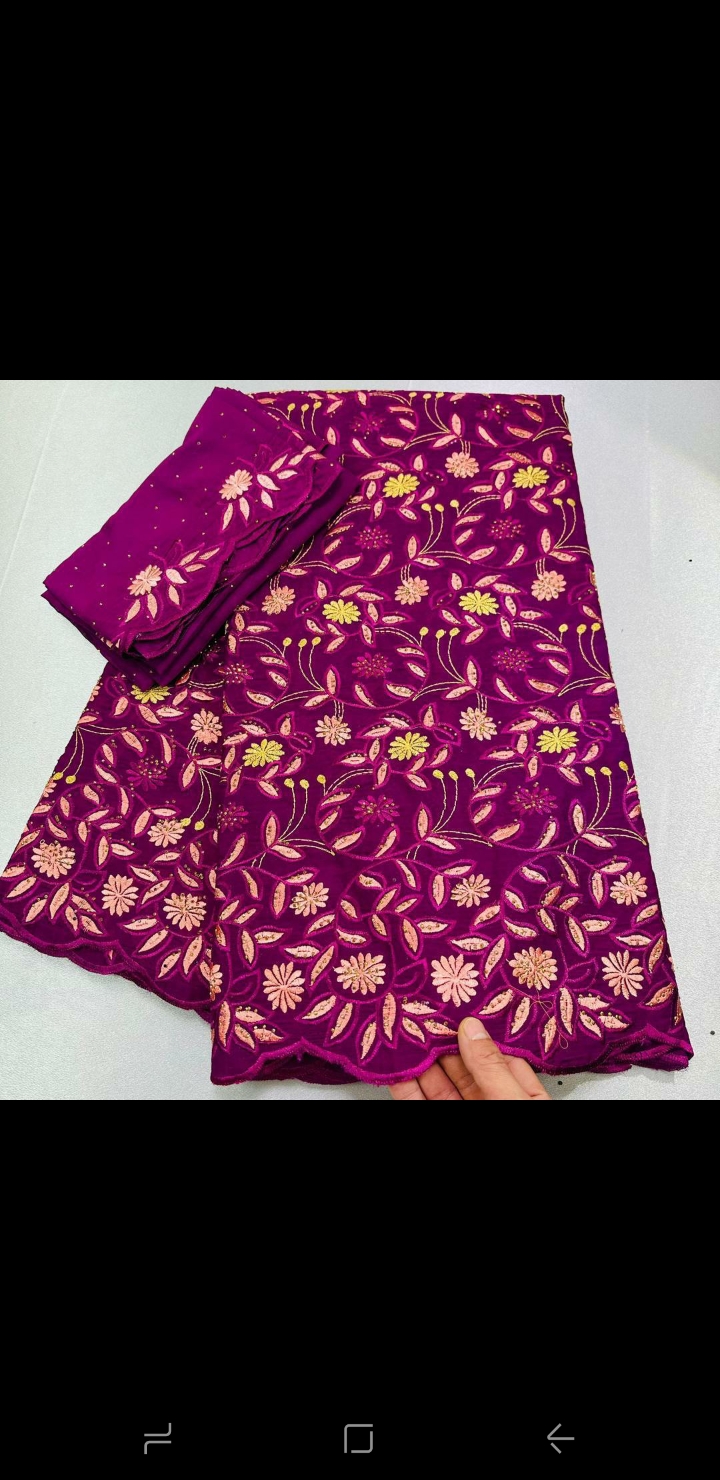 Broderie  - Vue détaillée 10