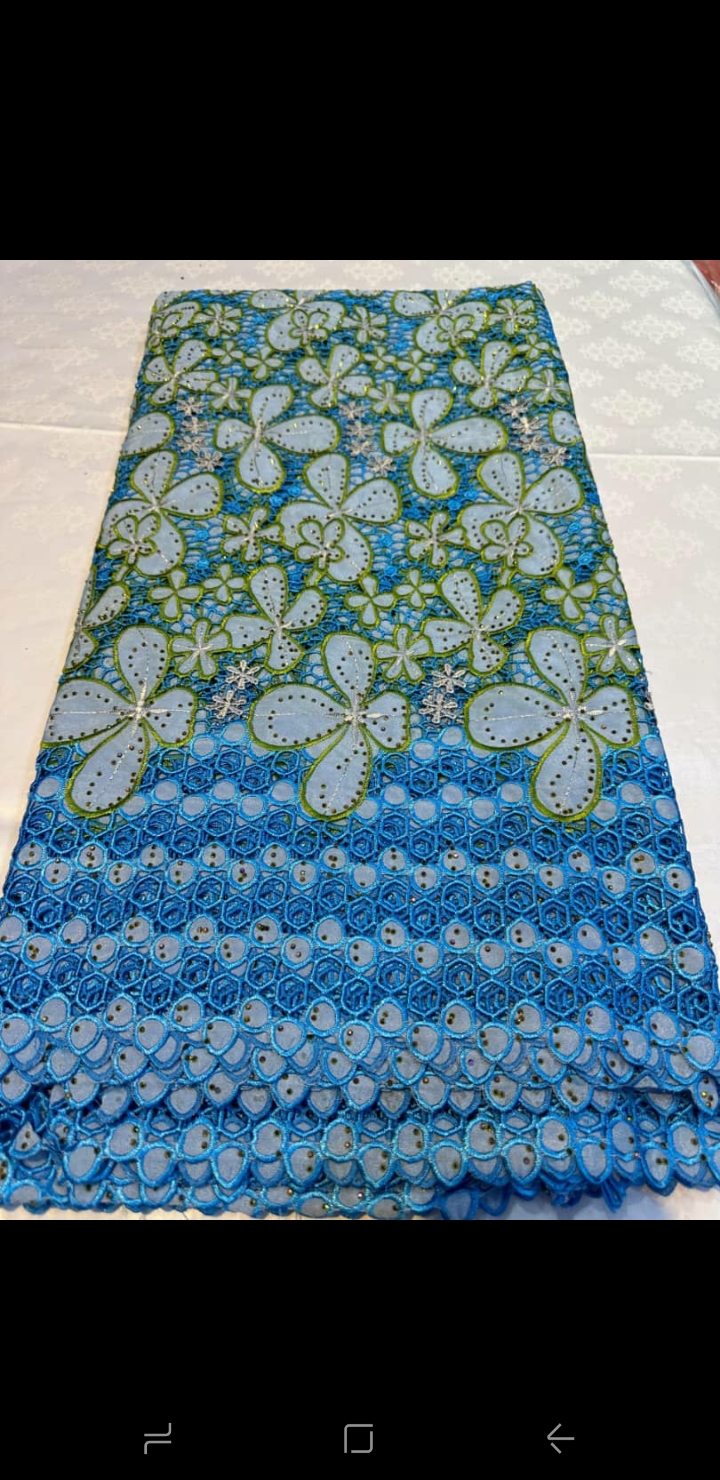 Broderie  - Vue détaillée 16