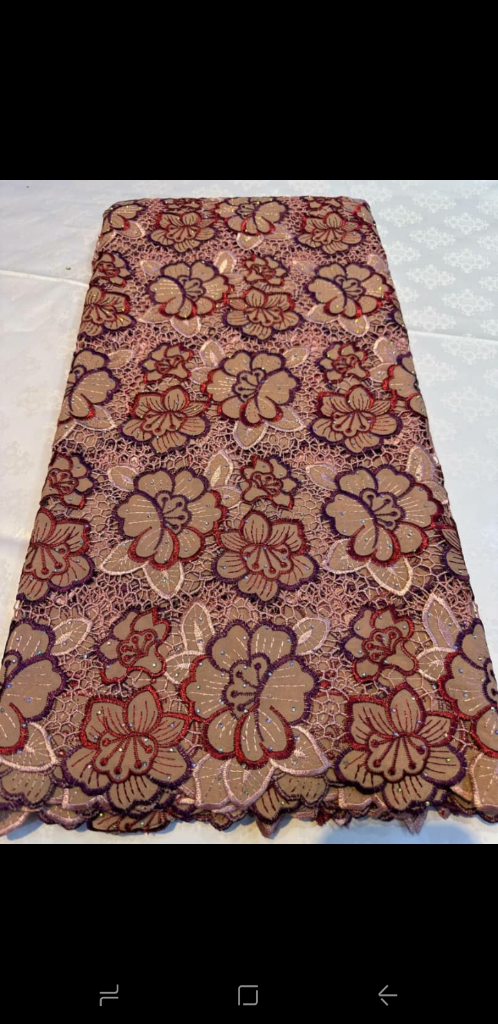 Broderie  - Vue détaillée 23