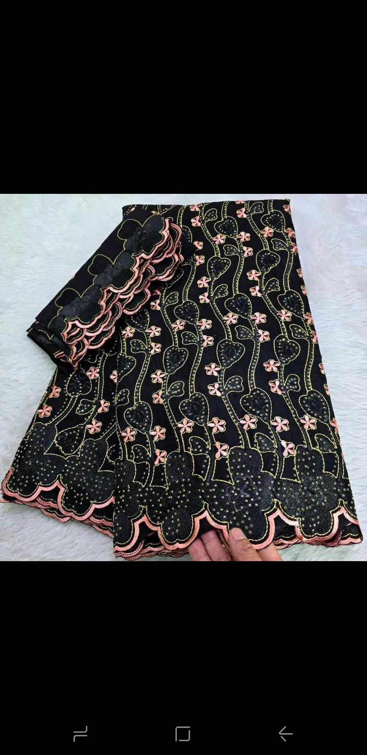 Broderie  - Vue détaillée 32