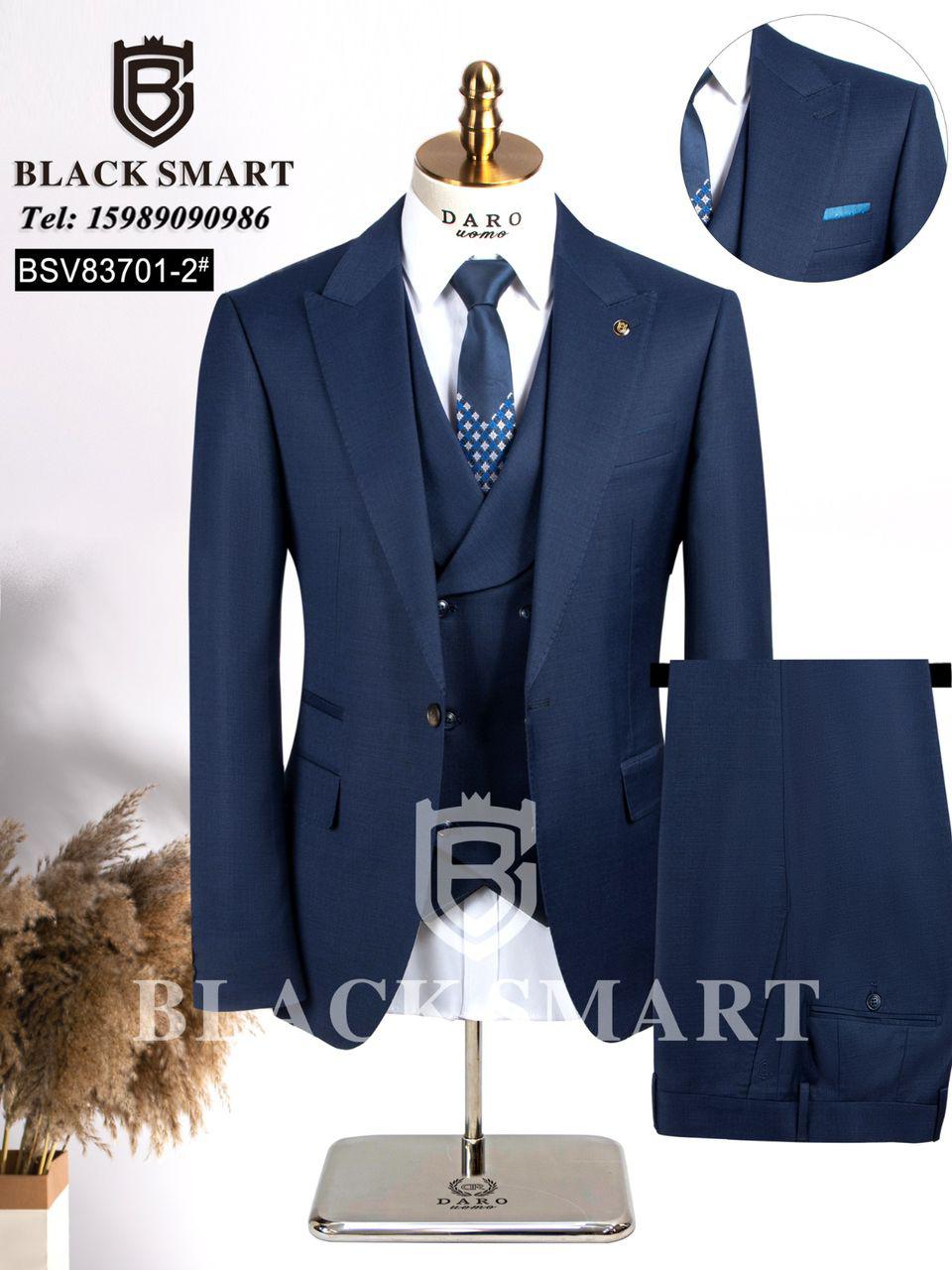 Costume  - Vue détaillée 5