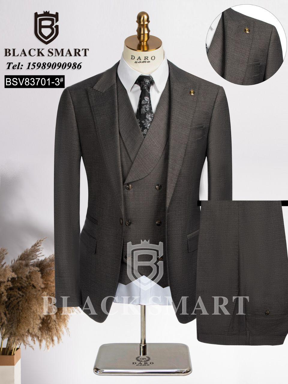 Costume  - Vue détaillée 12