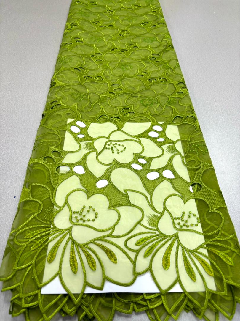 Dentelle brodée guipure  - Vue détaillée 4