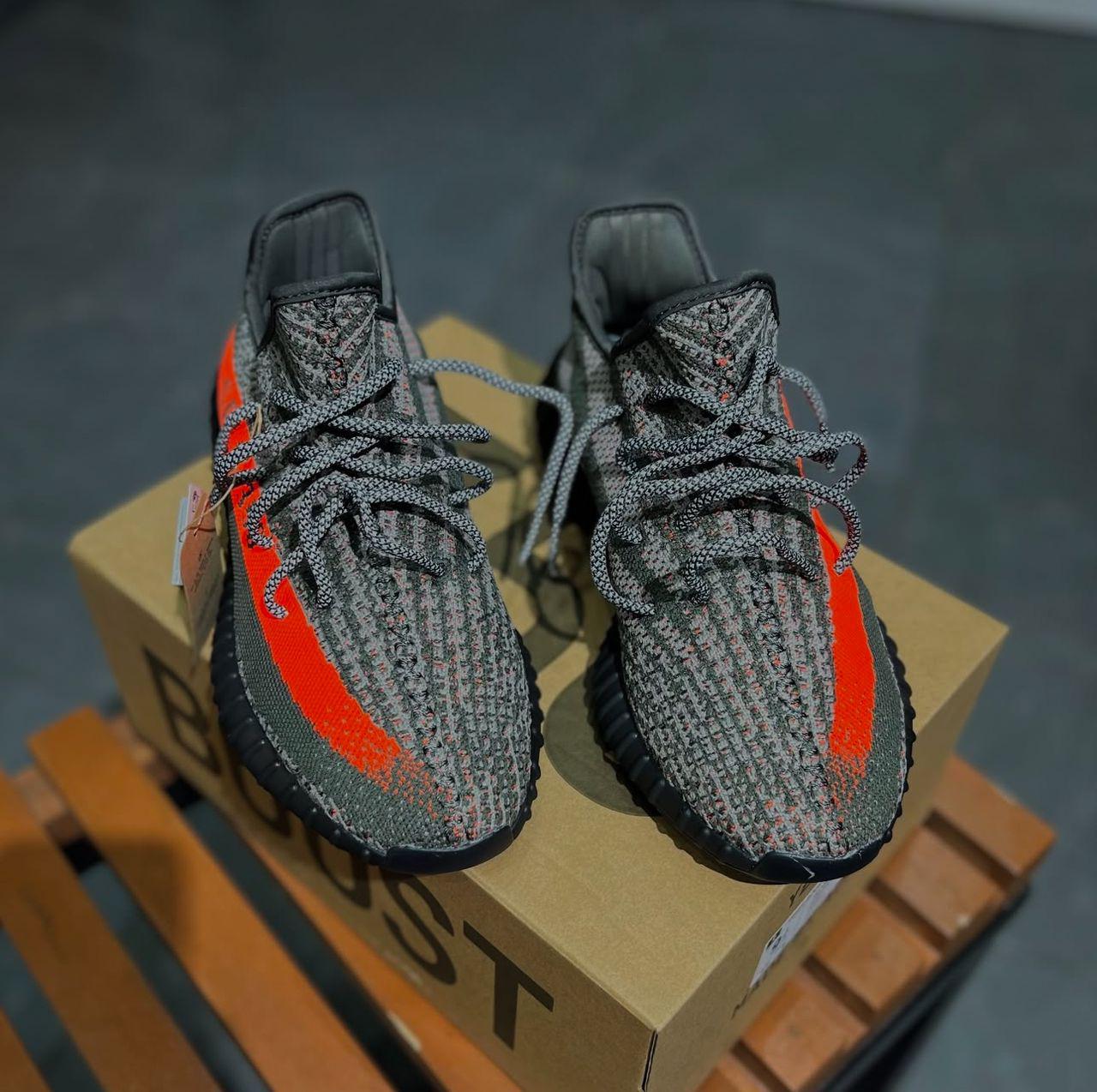 YEEZY - Vue détaillée 16