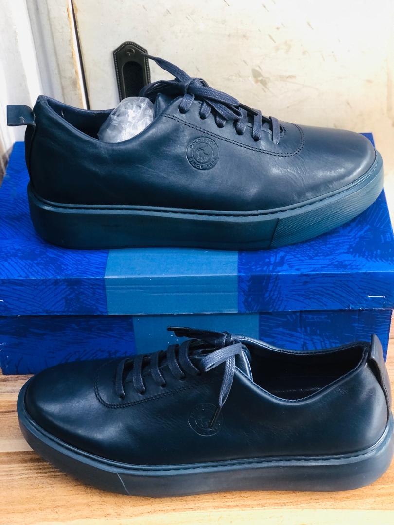 Adidas et mocassins  - Vue détaillée 8