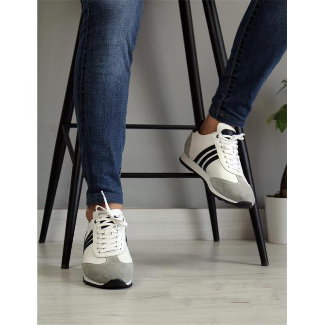 Adidas et mocassins  - Vue détaillée 12