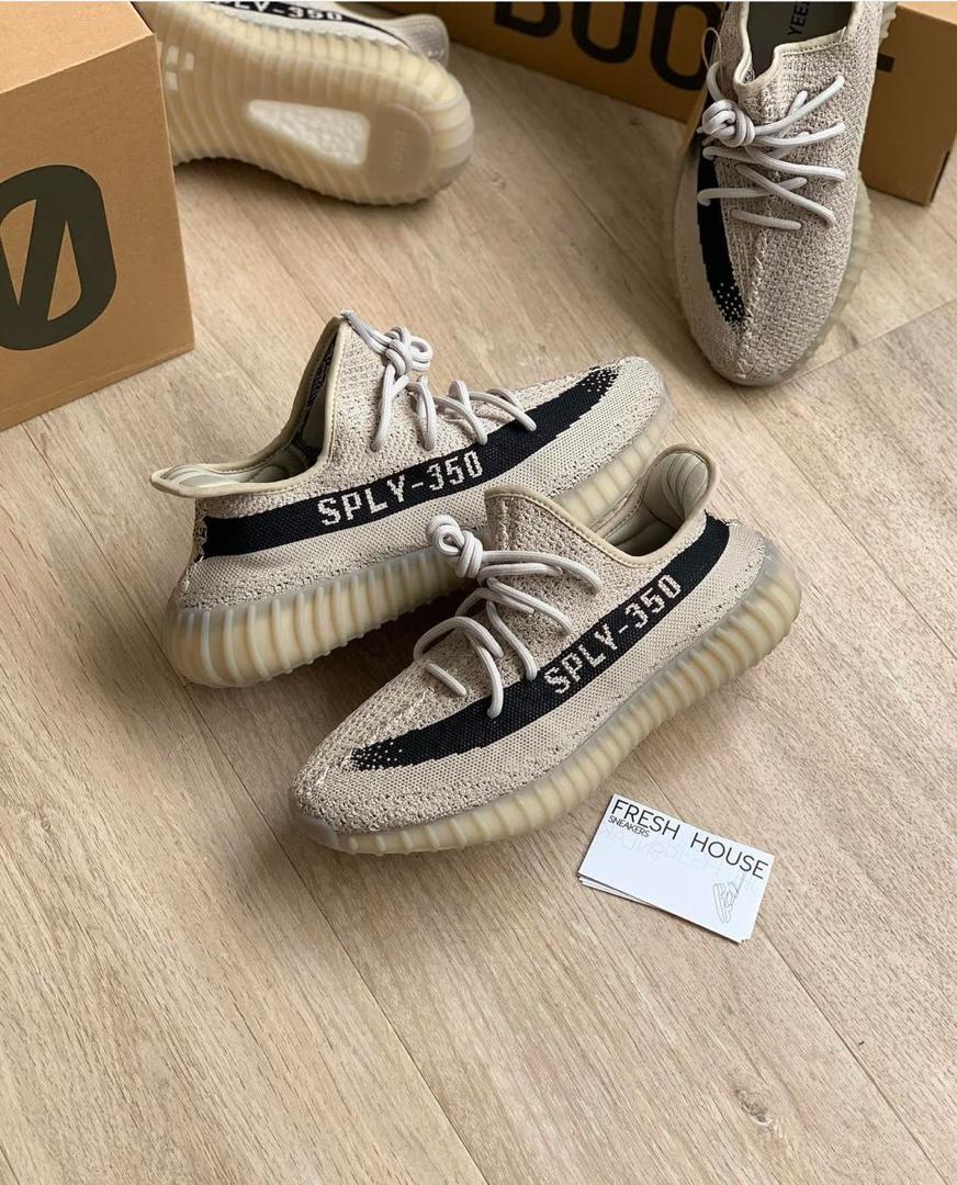 YEEZY - Vue détaillée 7