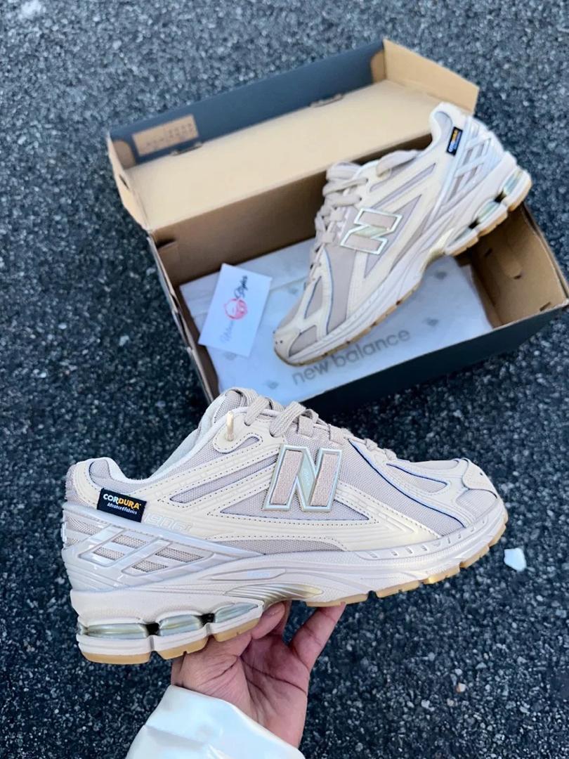 Sneakers  - Vue détaillée 2