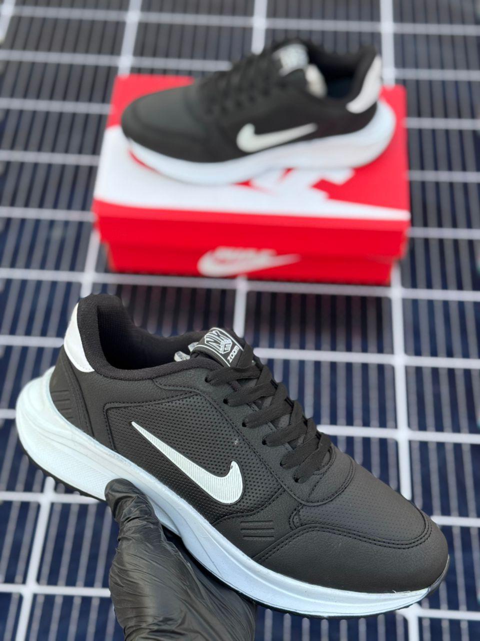 NIKE - Vue détaillée 12