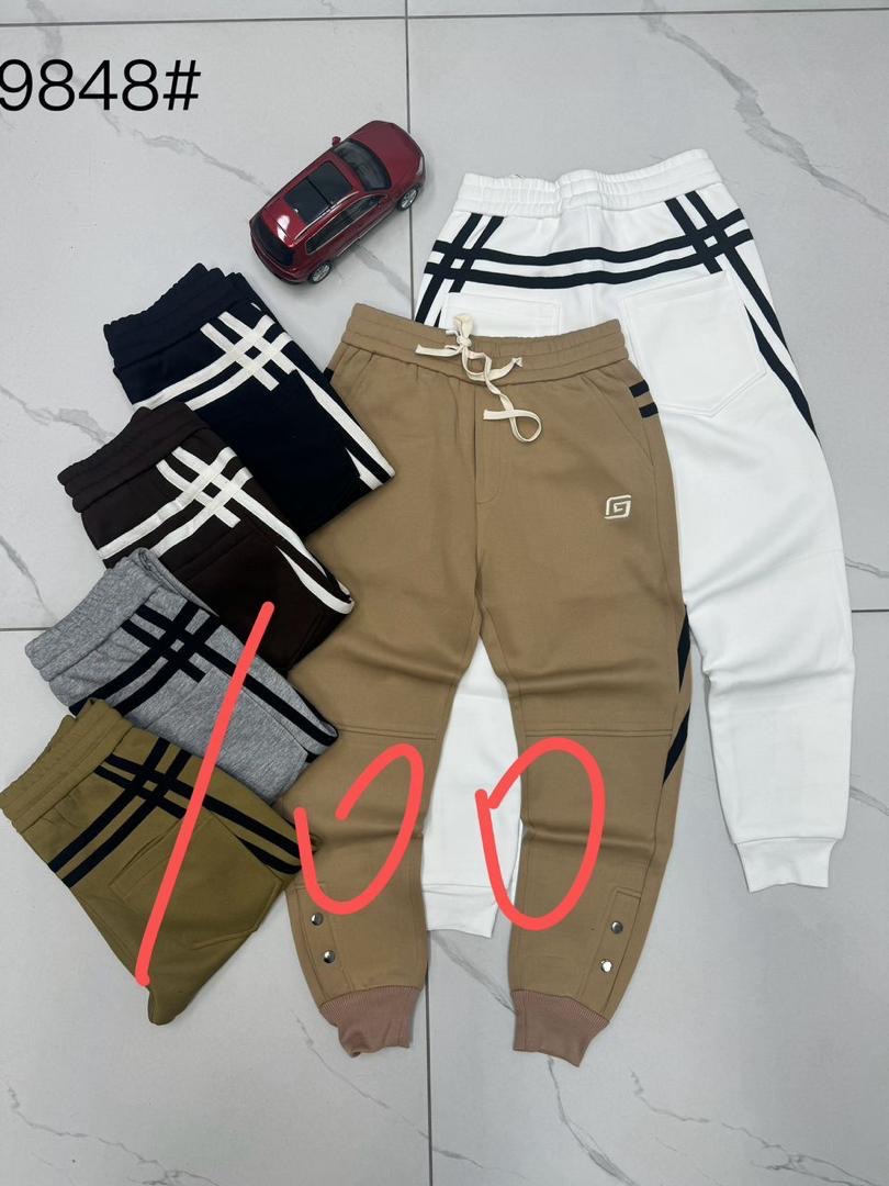 Vêtements - Vue détaillée 2