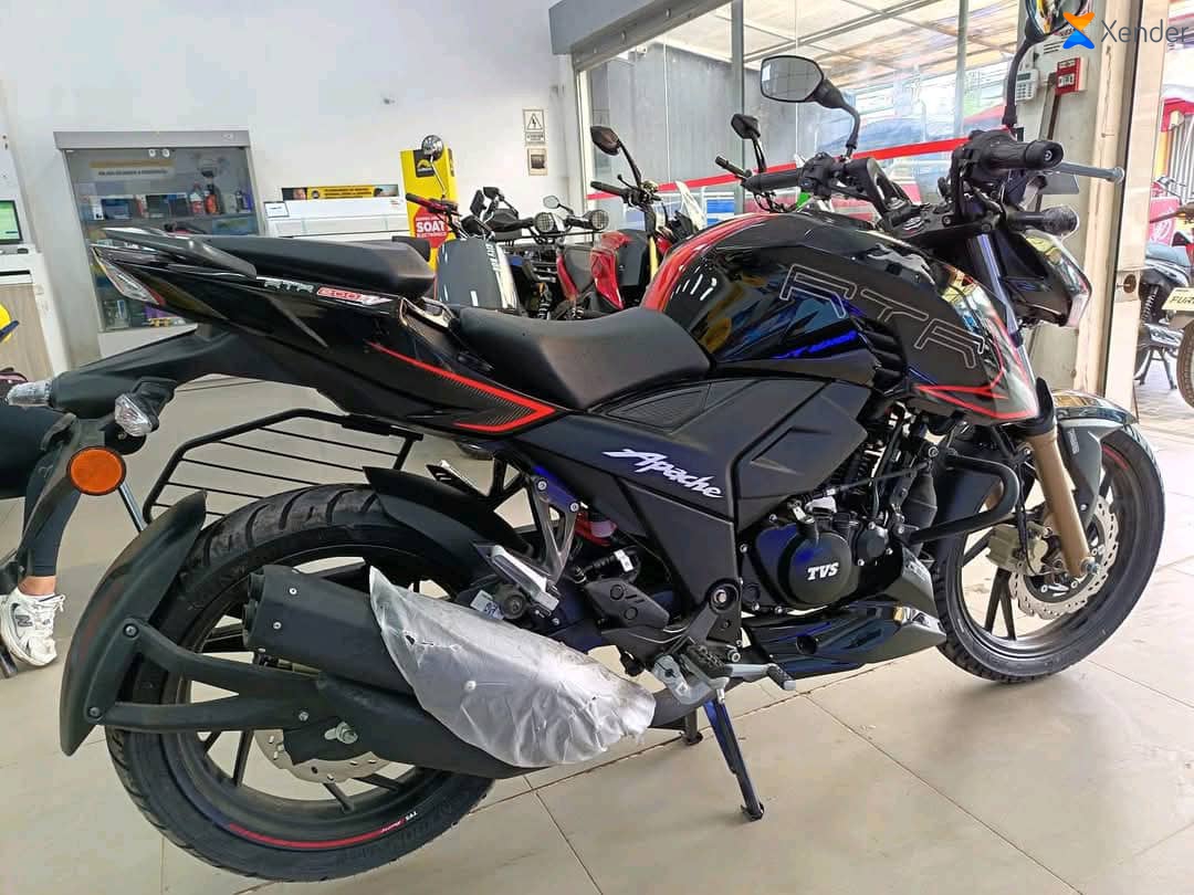 Moto - Vue détaillée 3