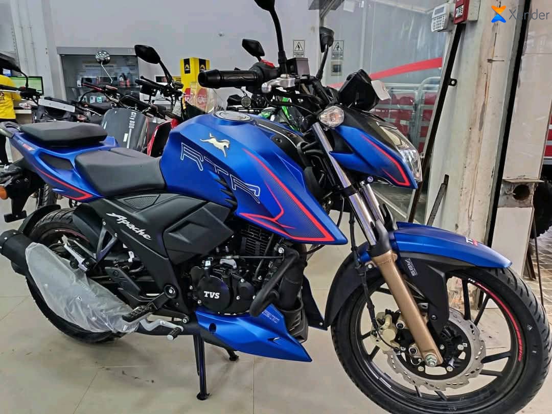 Moto - Vue détaillée 4