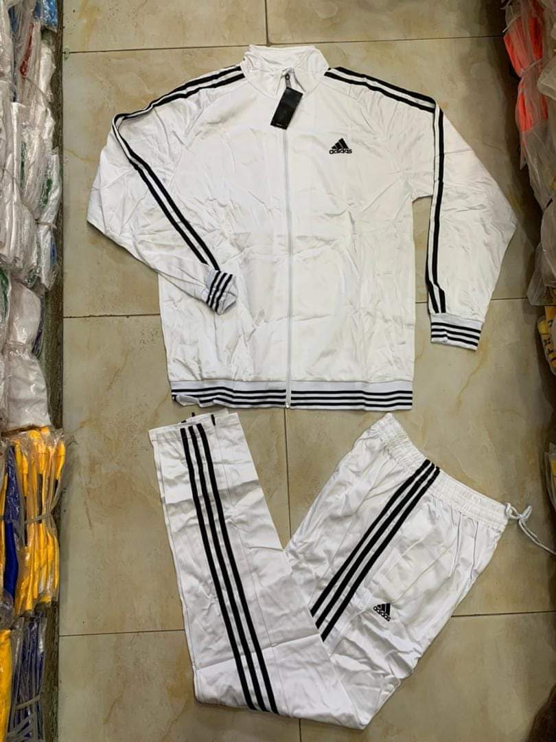 Vêtements sports - Vue détaillée 1