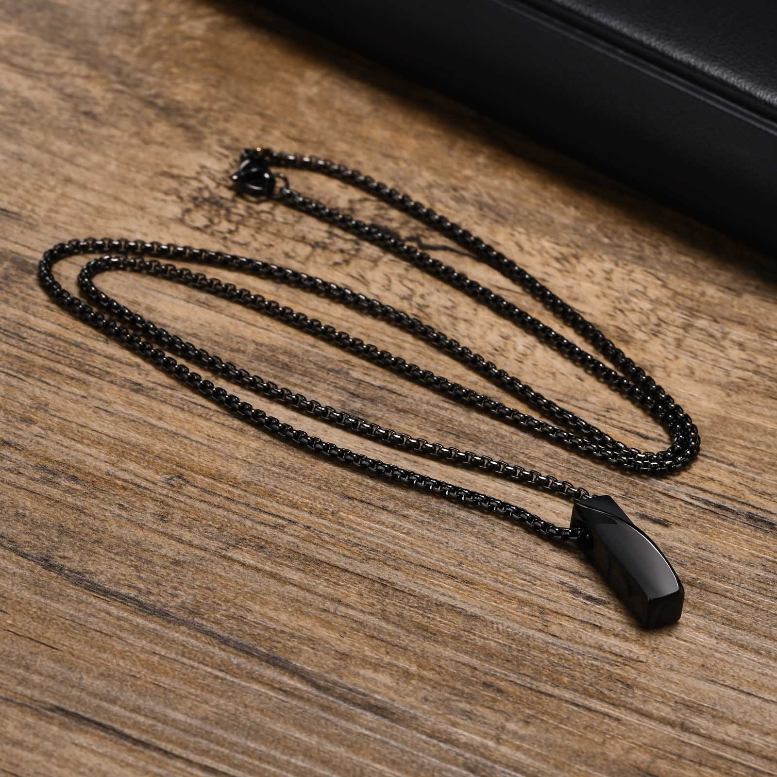 Collier pendentif pour homme - Vue détaillée 1