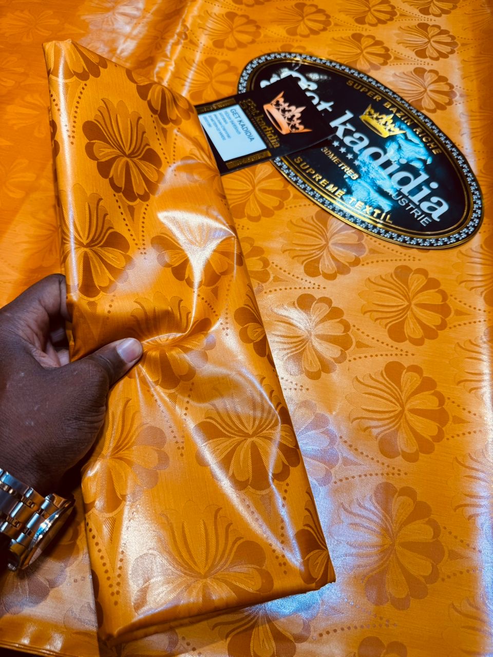 Bazin Riche gold - Vue détaillée 1