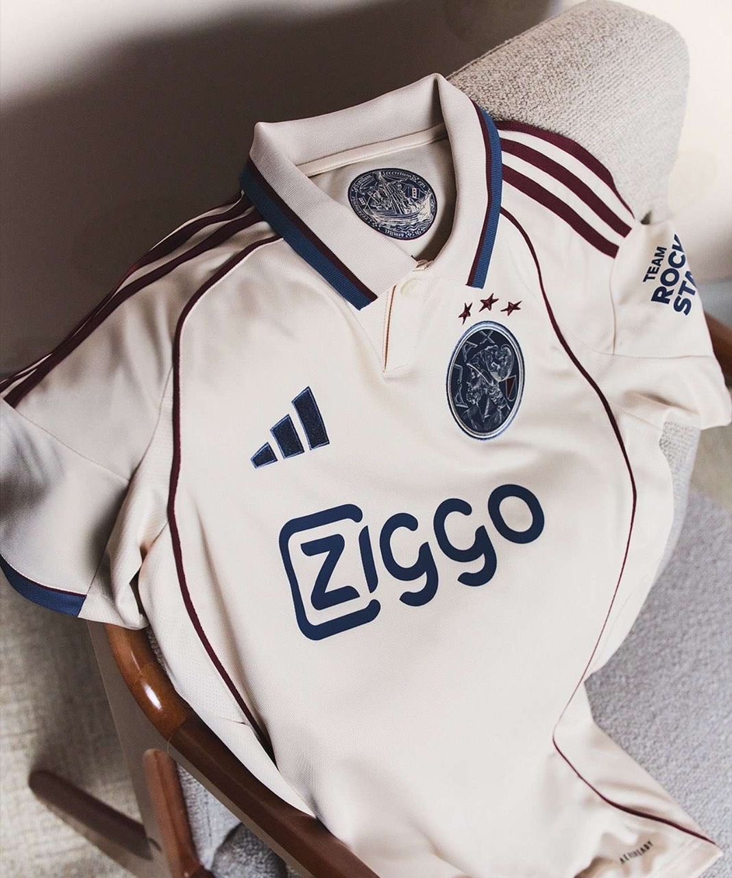 Maillot Ajax 25-26 version player - Vue détaillée 1