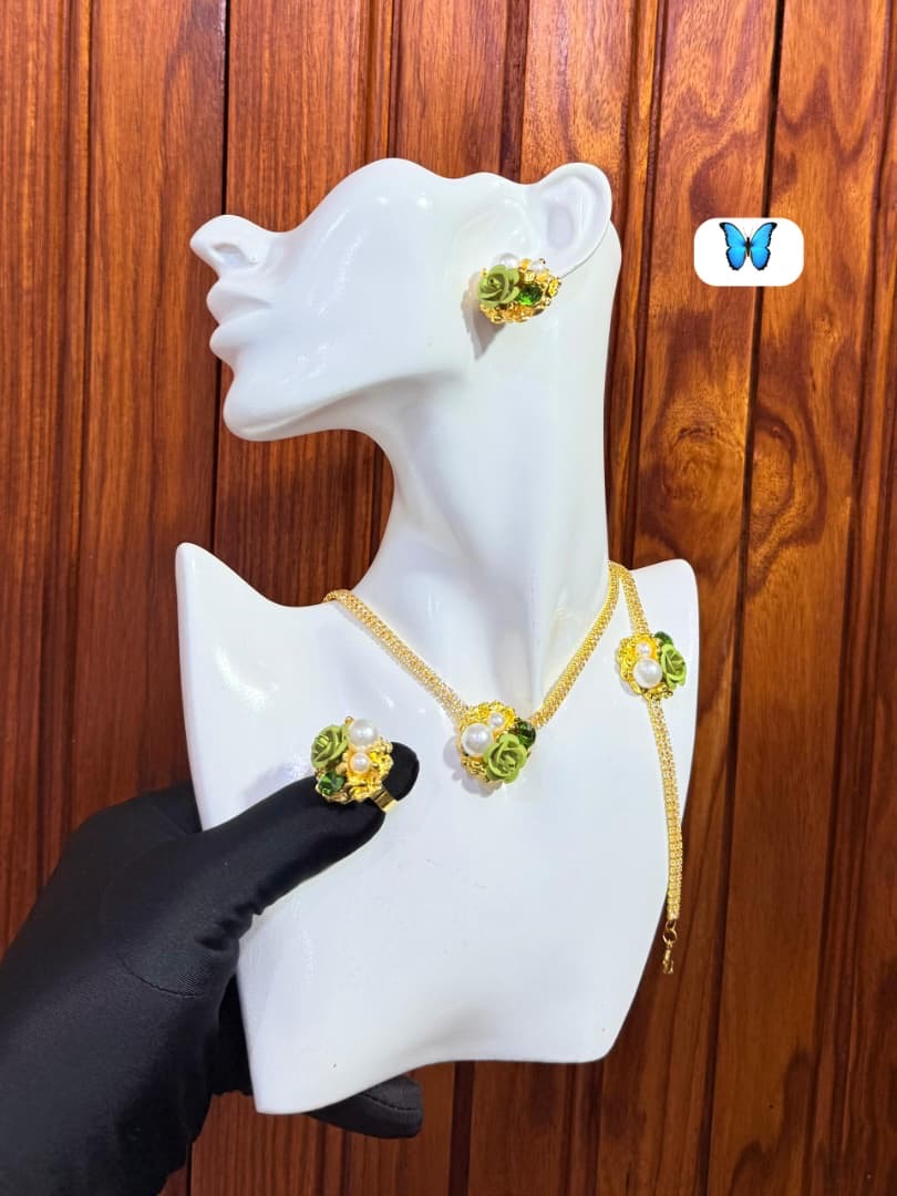 Ensemble Collier + Boucles + Bague + Bracelet* - Vue détaillée 5