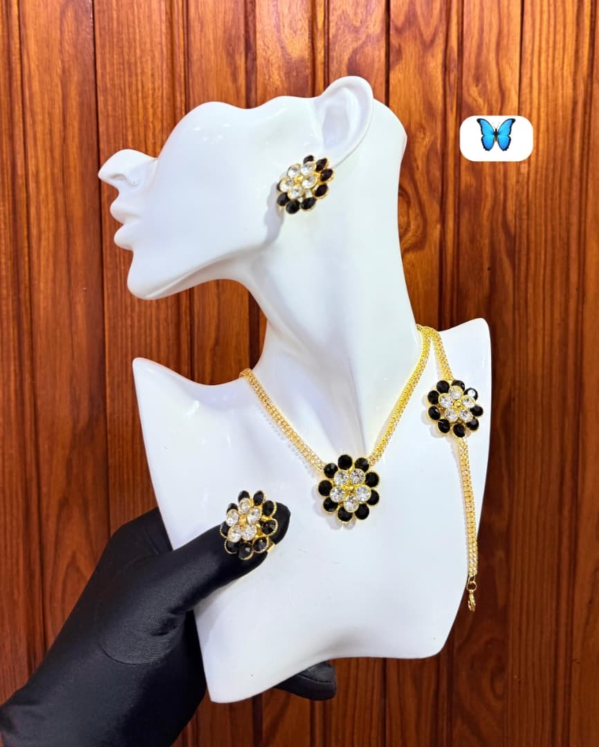 Ensemble Collier + Boucles + Bague + Bracelet* - Vue détaillée 8