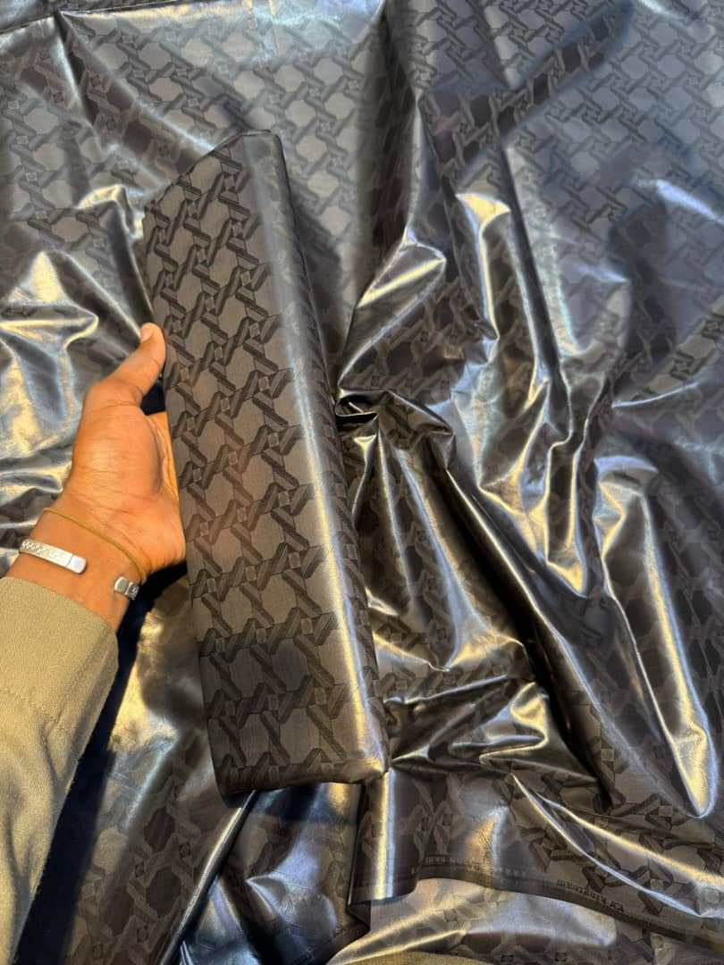 Bazin super riche - Vue détaillée 2