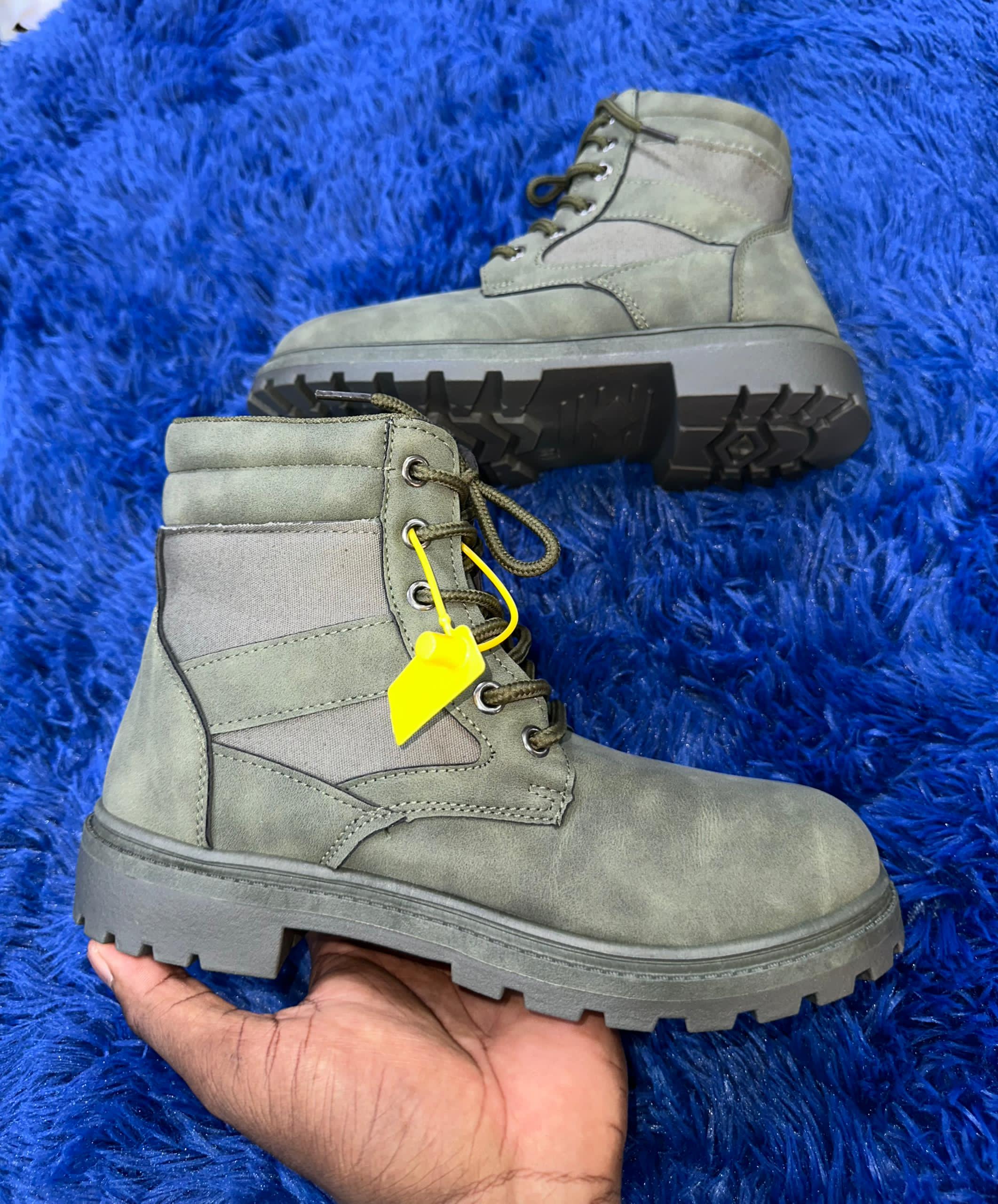 Chaussures - Vue détaillée 1