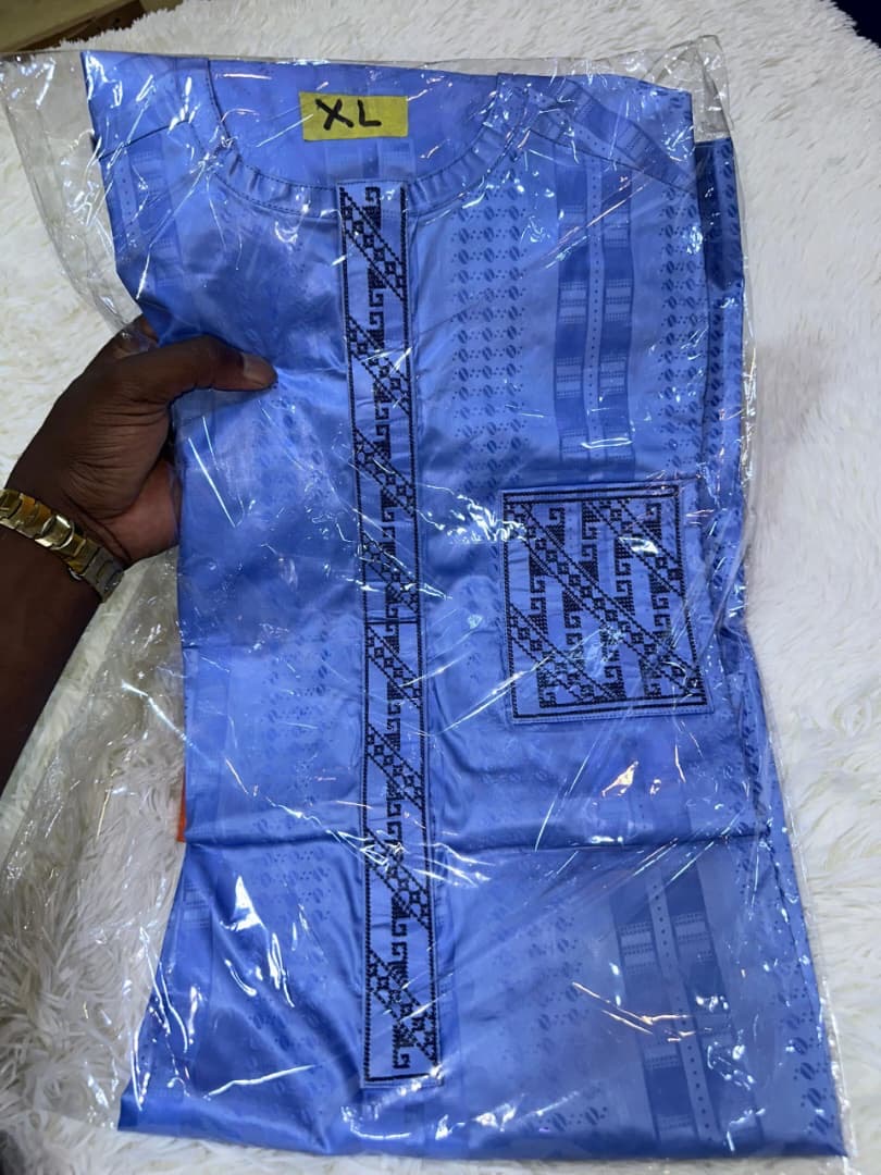 bazin très bien cousu en Ordinateur 🥰🥰🥰.* - Vue détaillée 6