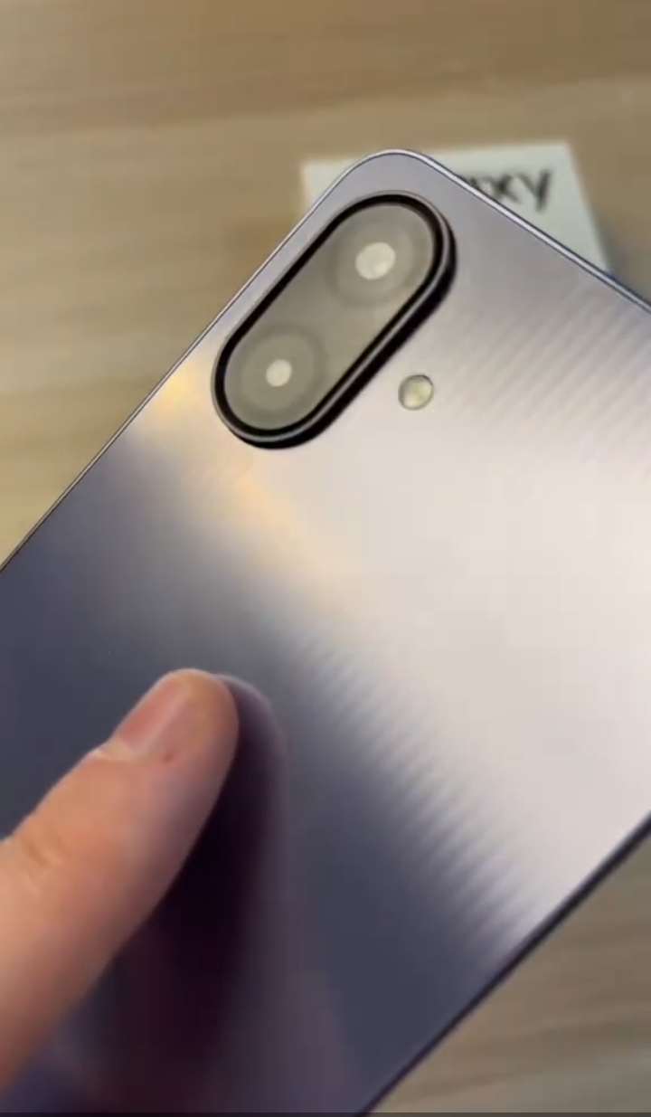 Samsung Galaxy A07 - Vue détaillée 1