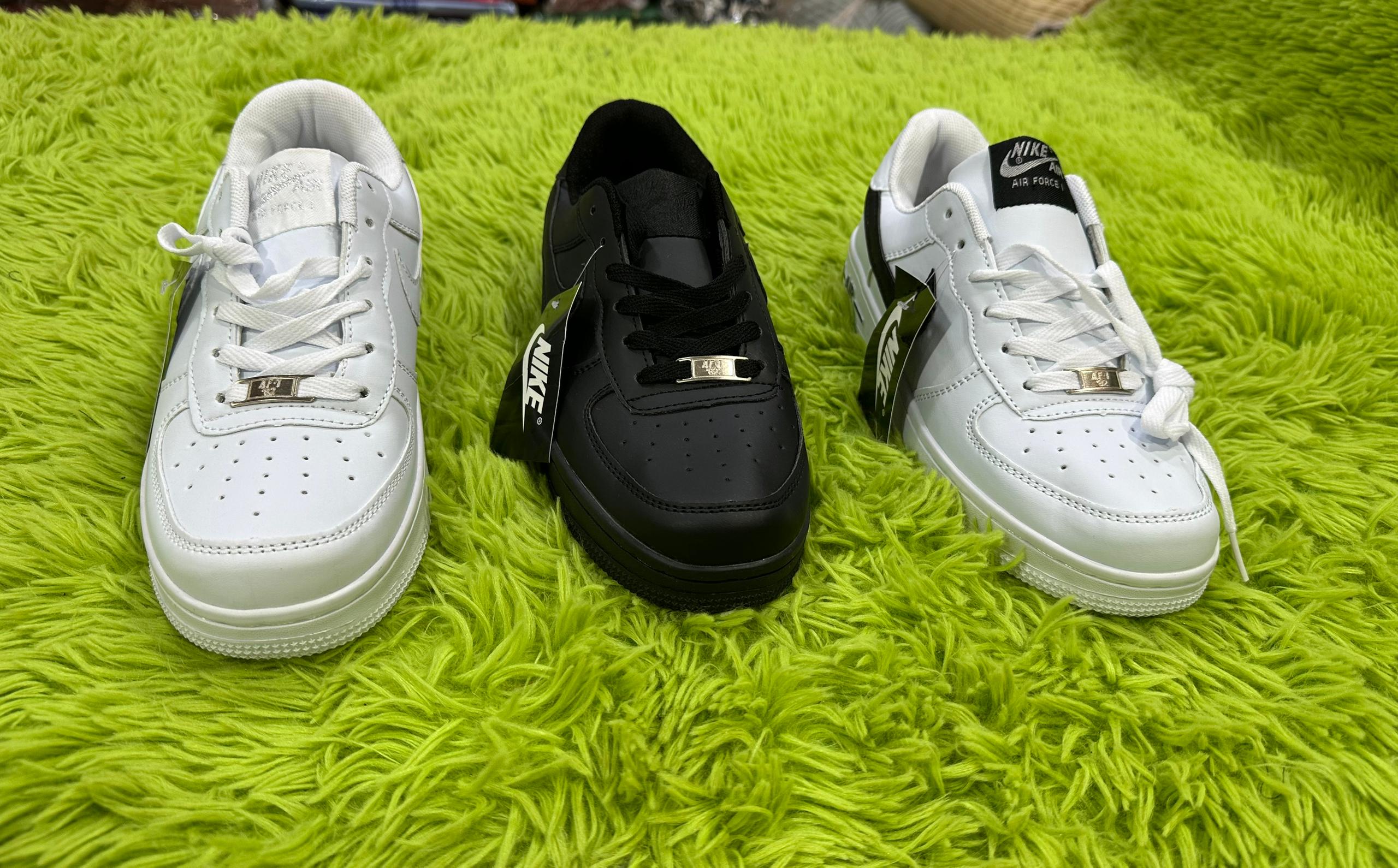 Chaussures - Vue détaillée 1