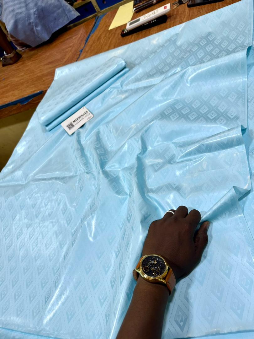 Bazin super riche - Vue détaillée 4