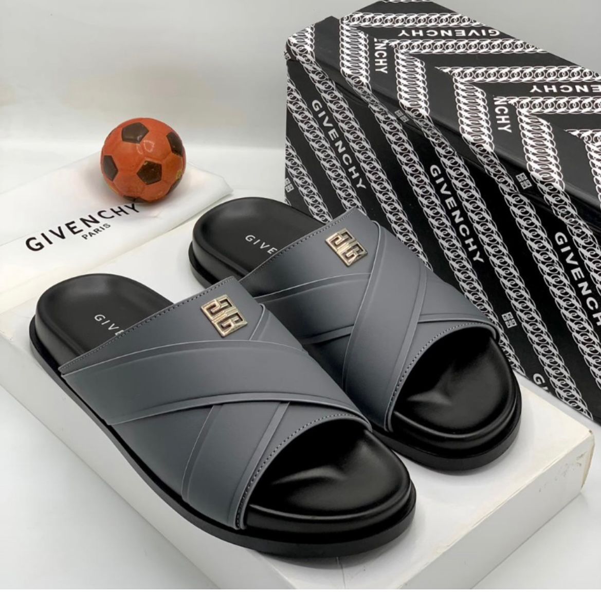 Chaussures - Vue détaillée 1