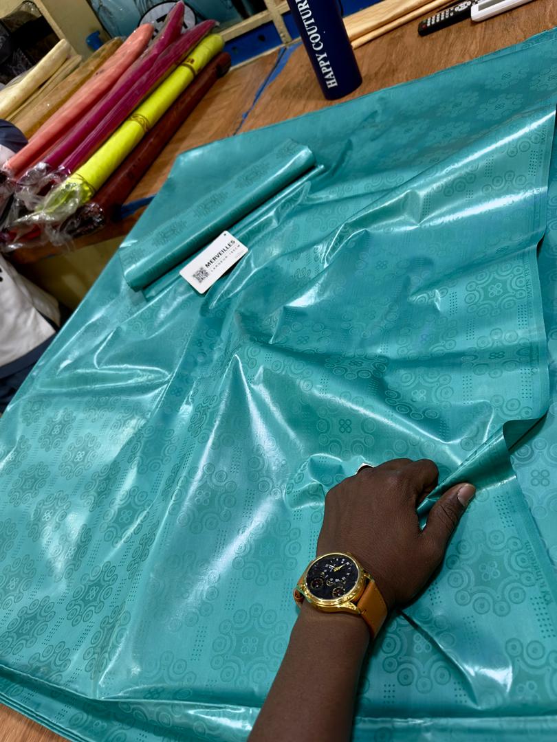 Bazin super riche - Vue détaillée 6